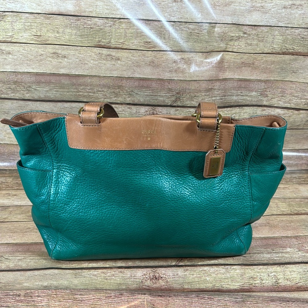 Fossil Women’s green leather bag